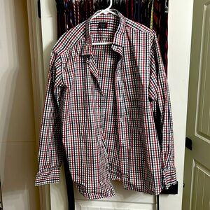 UNTUCKit shirt